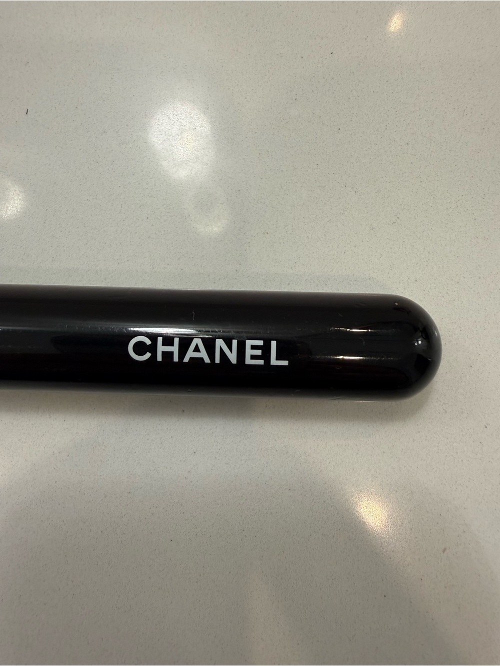 CHANEL Black Soft Tapered Face Brush - Picture 2 of 4